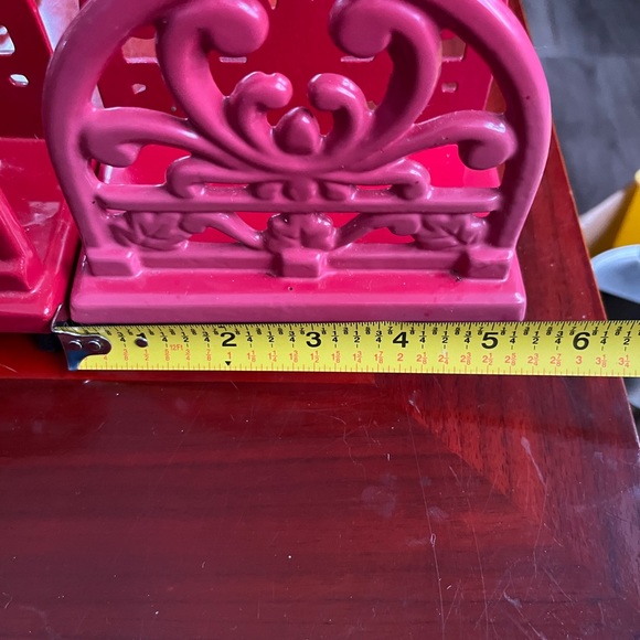 A Pair of Red Cast Iron Napkin or Letter Holders - Picture 8 of 11